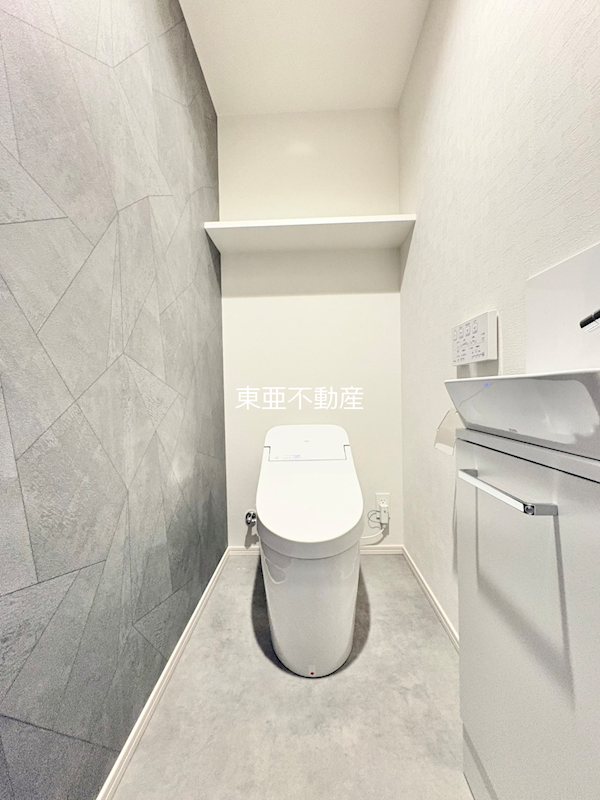 トイレ　別階写真