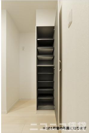 玄関　別号室イメージの為、現状を優先致します。