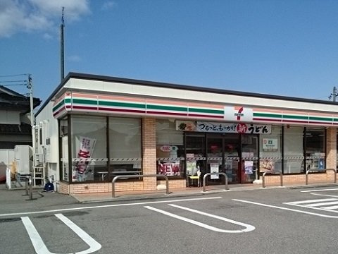 コンビニ　セブンイレブン 富山笹倉店（コンビニ）まで276m