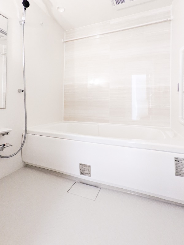 バス・シャワールーム　図面と現状に相違がある場合には現状を優先