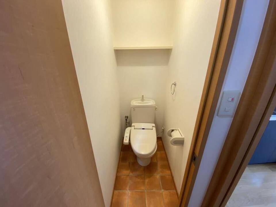 トイレ　トイレ