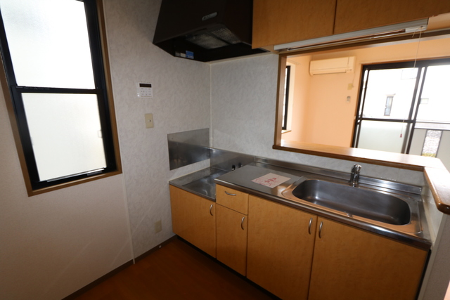 キッチン　キッチンに窓あり♪