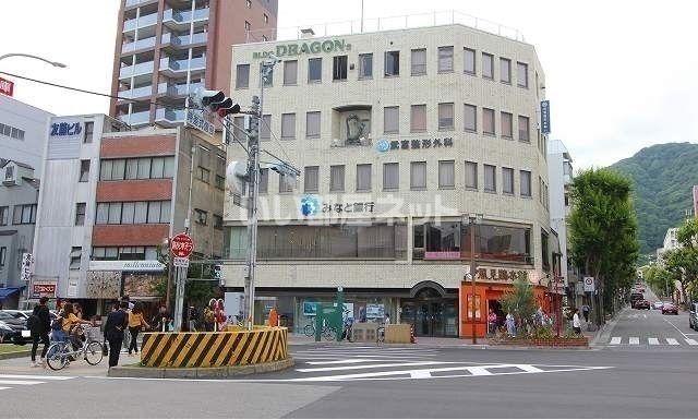 銀行　みなと銀行北野坂支店様（銀行）まで304m