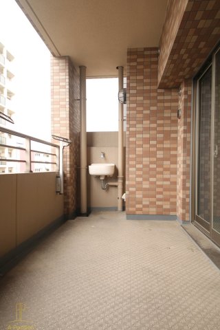 バルコニー　エステムコート京橋セレブIポーラスター