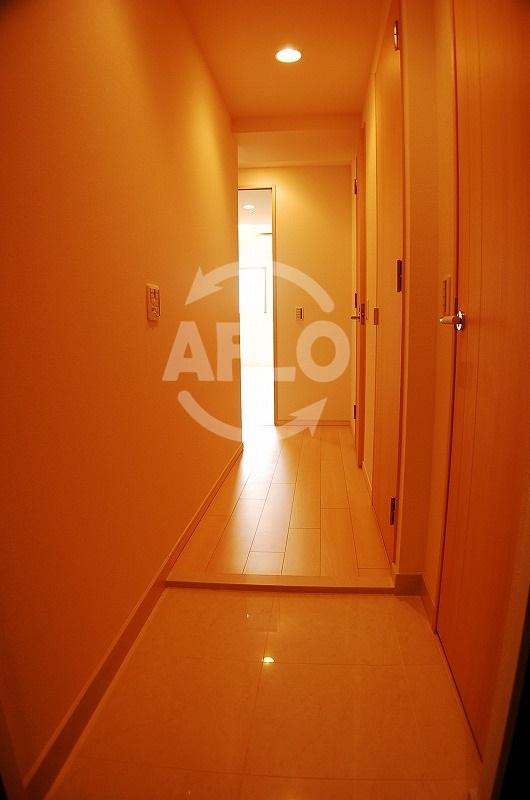 玄関　樹樹ガーデン・アネックス　玄関