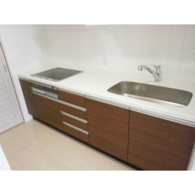 キッチン　※写真は同タイプ住戸です。