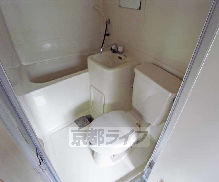 バス・シャワールーム　きれいなバスです