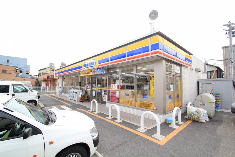 コンビニ　ミニストップ名古屋廿軒家店（コンビニ）まで502m