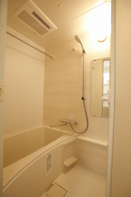 バス・シャワールーム　バス※別部屋参考写真