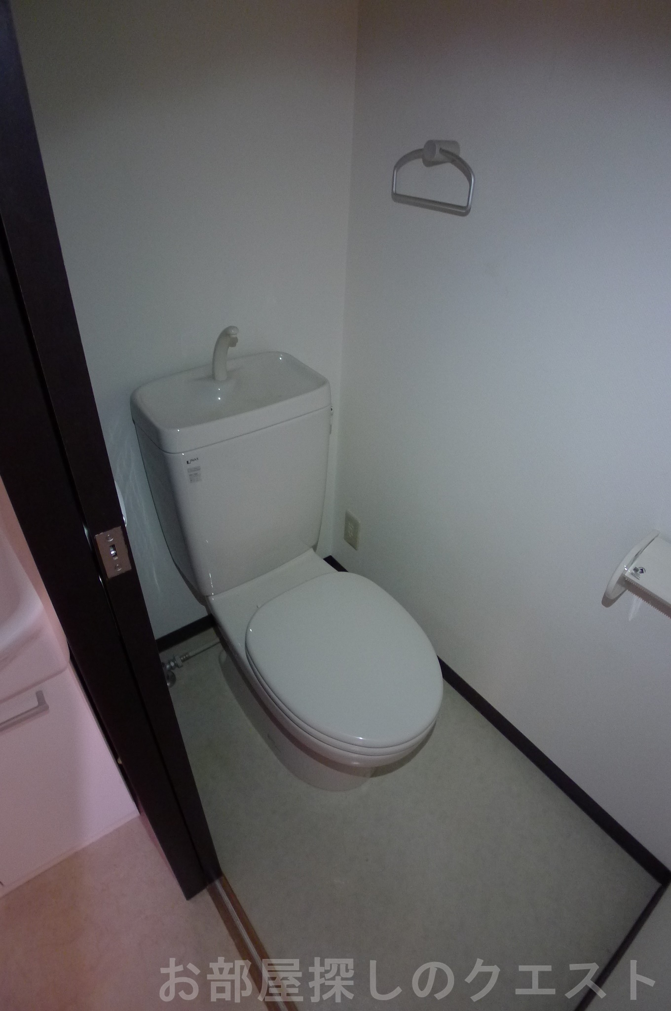 トイレ　（写真は同タイプ）