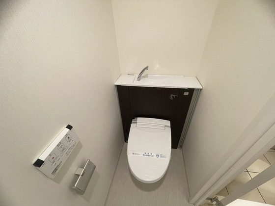 トイレ　※別号室の写真です