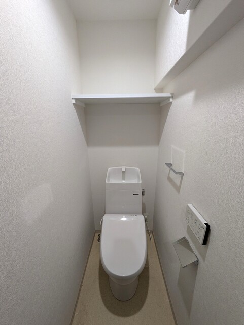 トイレ　※２０２号の室内写真です。