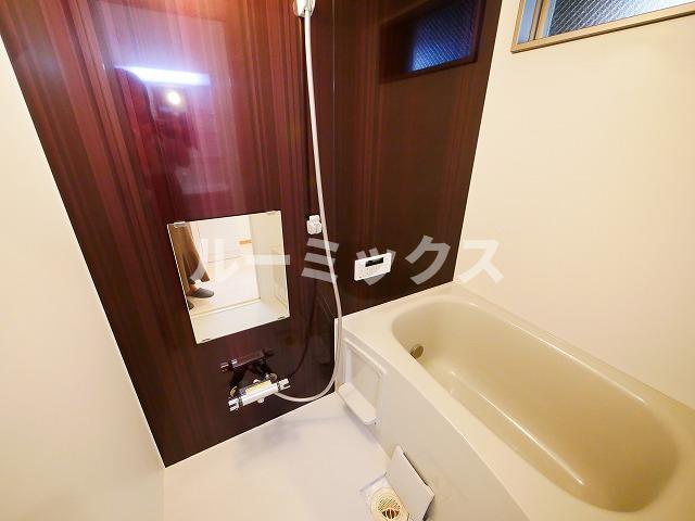 バス・シャワールーム　現状優先です。