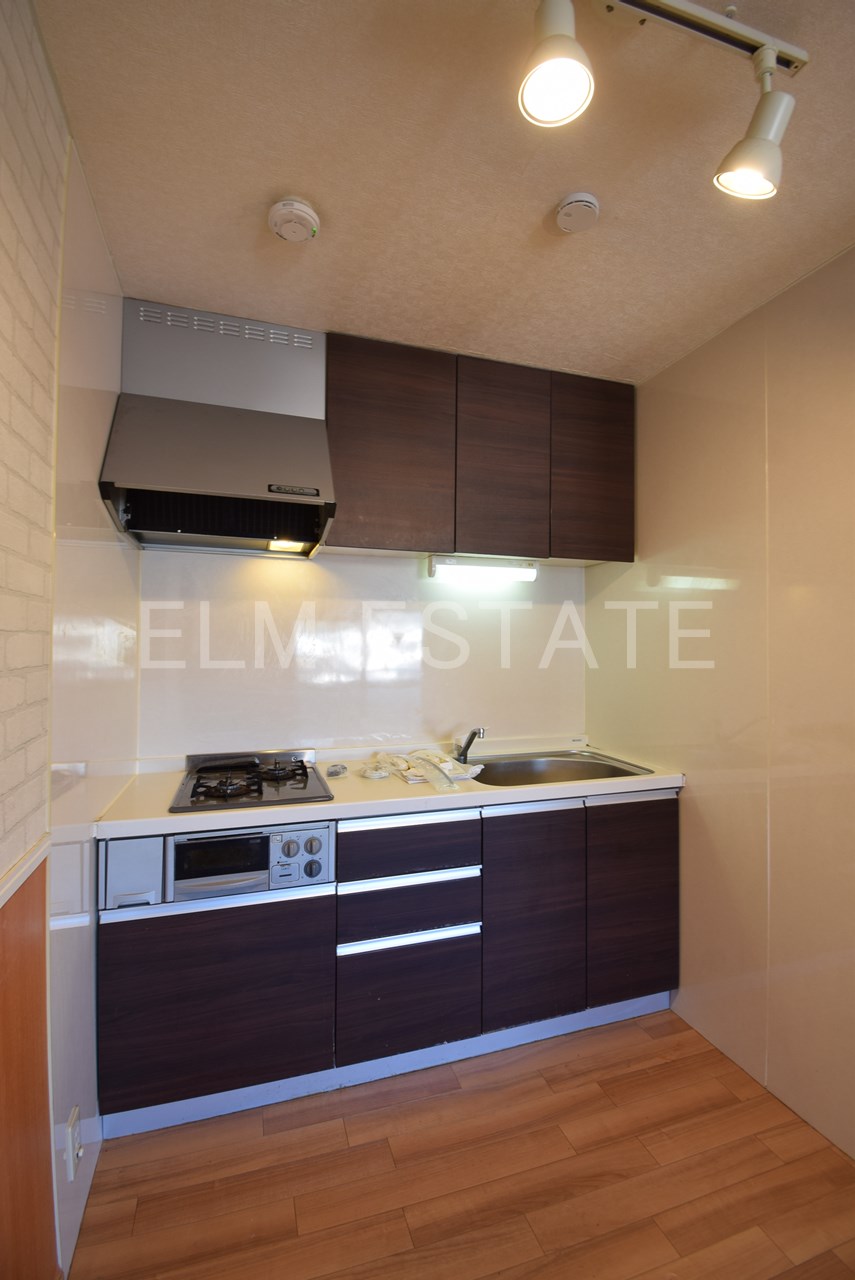 キッチン　お洒落なシステムキッチンでお料理がはかどります♪