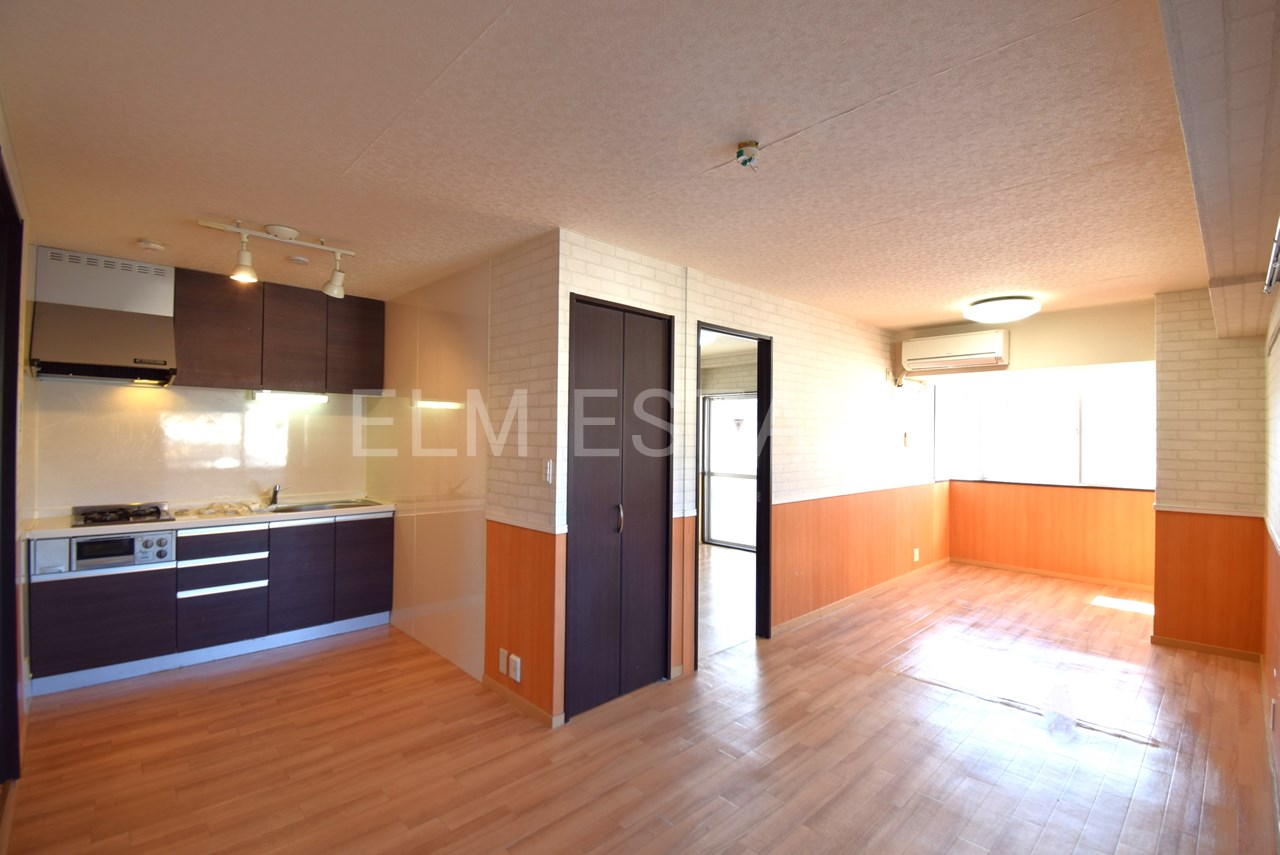 その他部屋・スペース　リビングはひろびろ１４帖で快適空間です♪