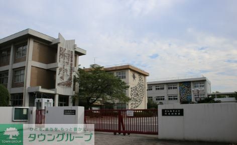 小学校　国立愛知教育大学附属名古屋小学校（小学校）まで580m