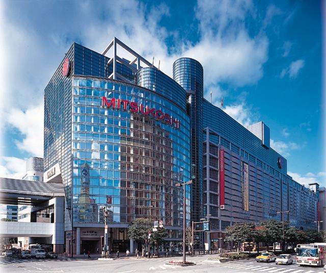 ショッピングセンター　福岡三越（ショッピングセンター）まで1111m