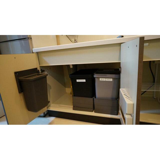 その他　スライド式収納ゴミ箱