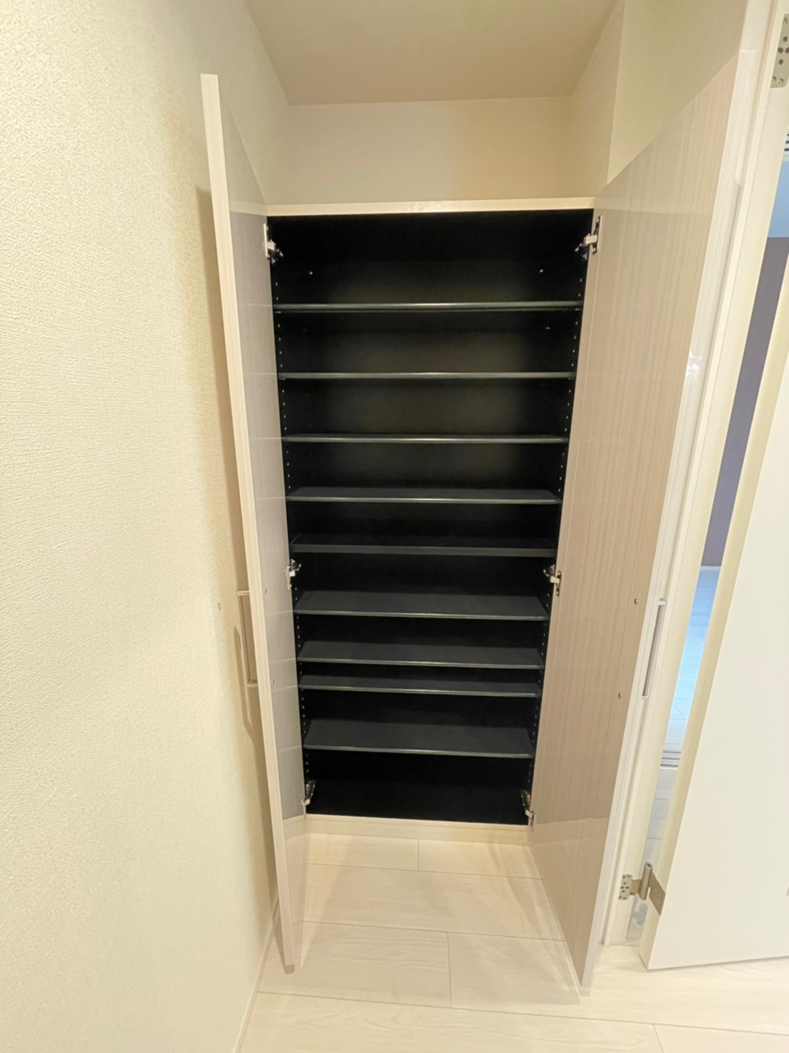 玄関　※同建物別部屋を使用