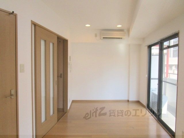 居室・リビング　洋室