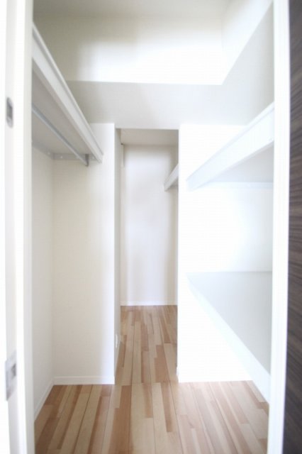 収納　写真は別室のものです。