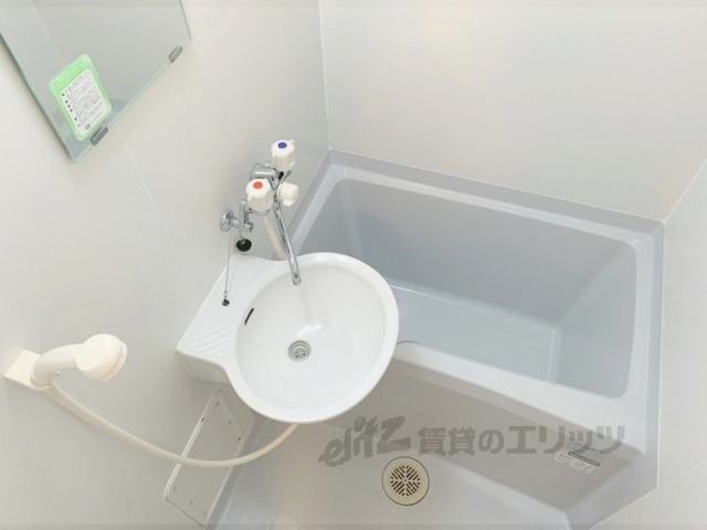 バス・シャワールーム　バス