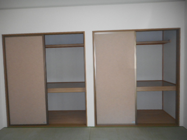 収納　南側和室６帖　収納