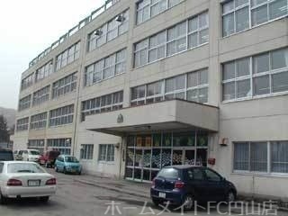 小学校　大倉山小学校（小学校）まで817m