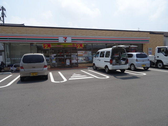コンビニ　セブンイレブン新潟新和店（コンビニ）まで615m