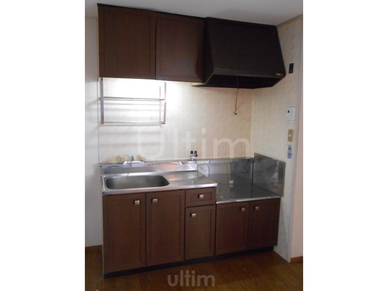 キッチン　※同タイプの他のお部屋です