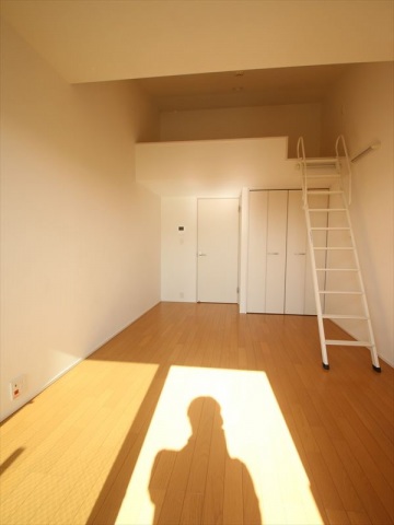 居室・リビング　エアコン完備♪