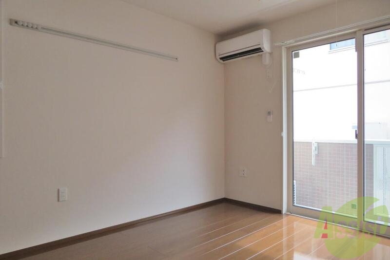 その他部屋・スペース　寝室にもエアコンがありましてイイ感じです。