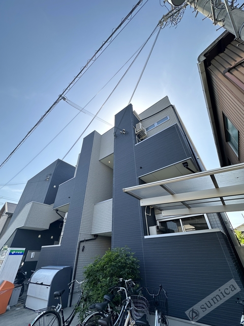 建物外観　スタイリッシュな建物です＾＾