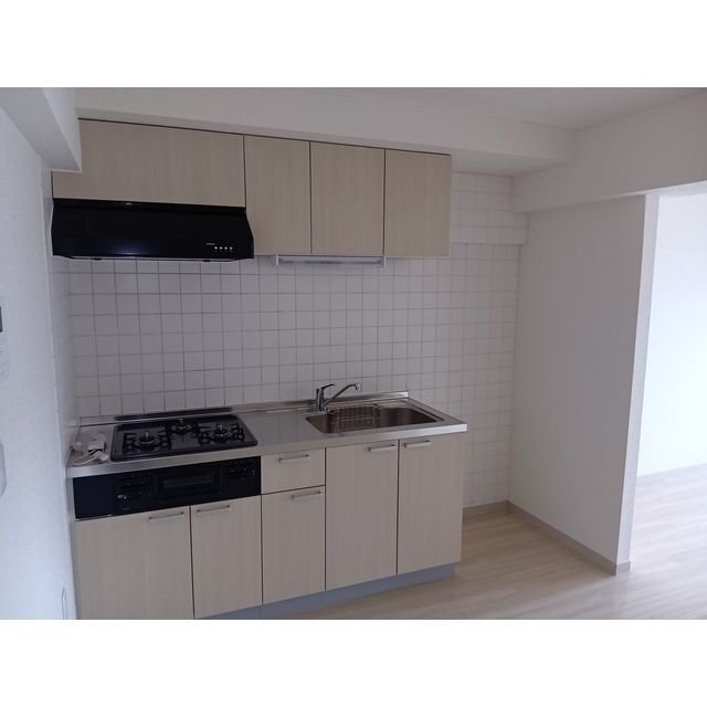 キッチン　別号室参考写真(反転)