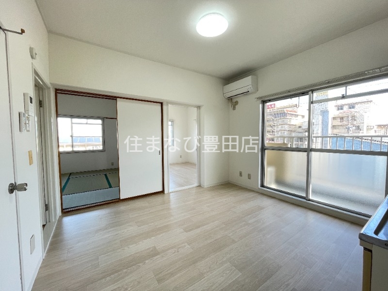 居室・リビング　別部屋写真