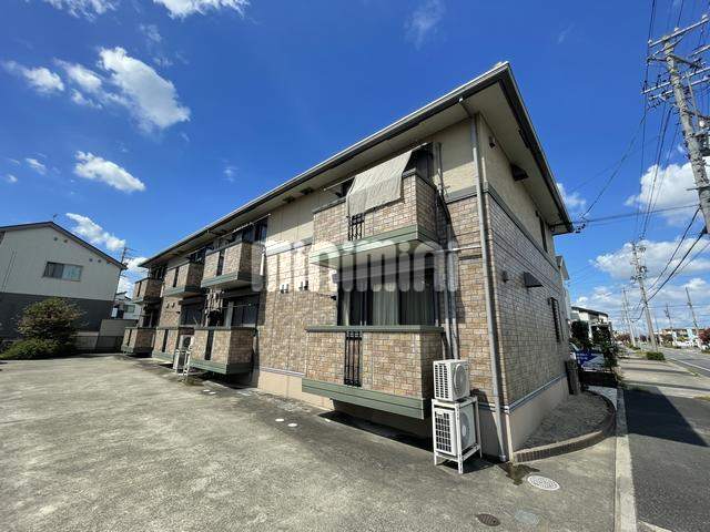 建物外観　南側からの外観