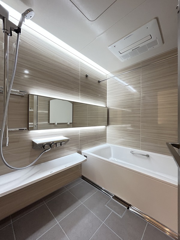 バス・シャワールーム