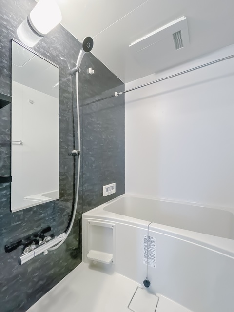 バス・シャワールーム　※写真は同タイプ住戸です。