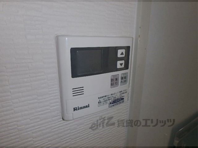 その他設備　給湯器リモコン