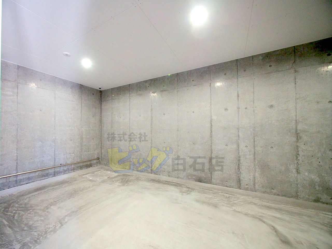 その他共有部分　屋内駐輪場完備しています♪