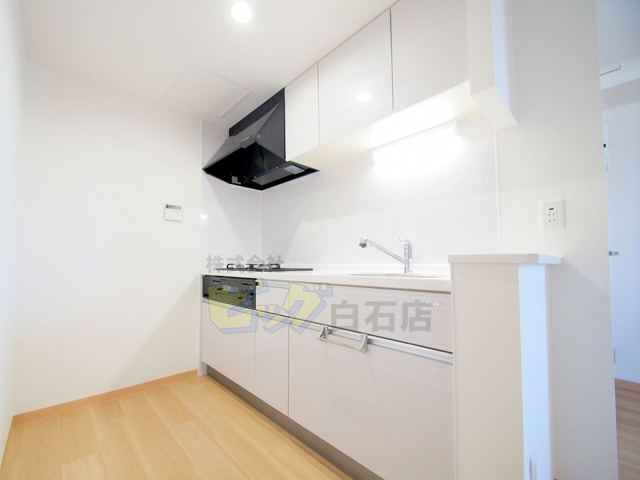 キッチン　人気の独立式システムキッチンです♪