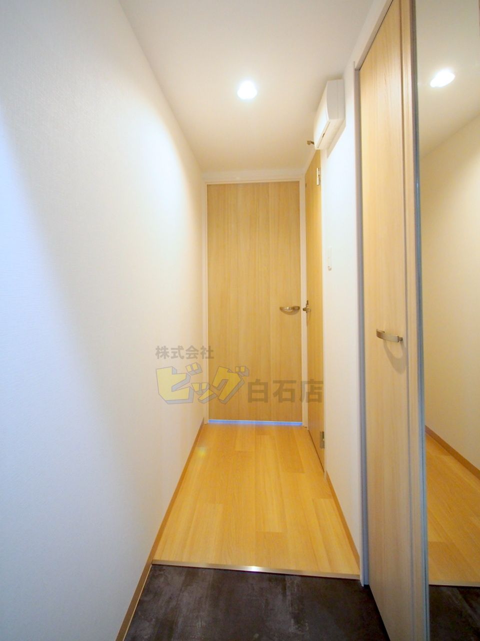 玄関　広々とした玄関です♪