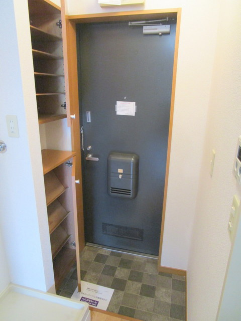 玄関　★玄関シューズボックスあり★