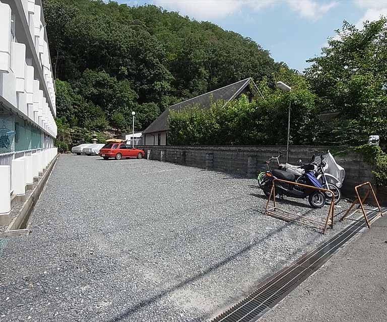 駐車場　駐車場