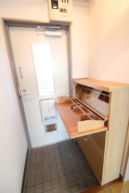 玄関　別部屋参考画像