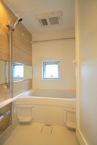 バス・シャワールーム　別部屋参考写真になります