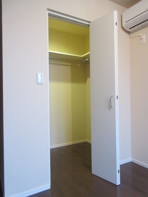 収納　★ウォークインクローゼット１．３帖★