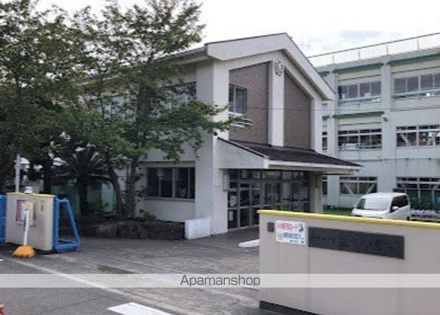 小学校　直川小学校（小学校）まで150m