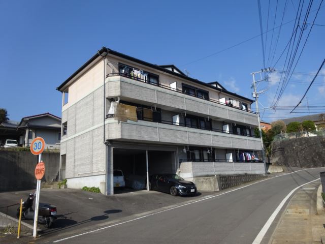 建物外観　落ち着いた雰囲気の外観です