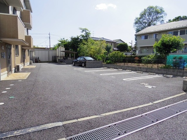 駐車場　駐車場